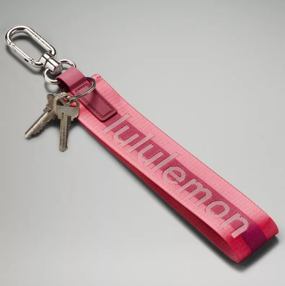 Lululemon Never Lost Keychain NWT *SAKURA PINK/WASHED MAUVE/WHITE - Picture 2 of 5